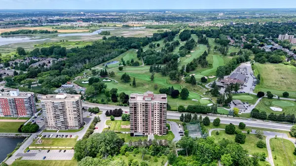 Kingston, ON K7M 8H3,1000 King ST W #305