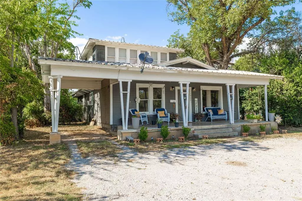 Brownwood, TX 76801,1909 Coggin Avenue