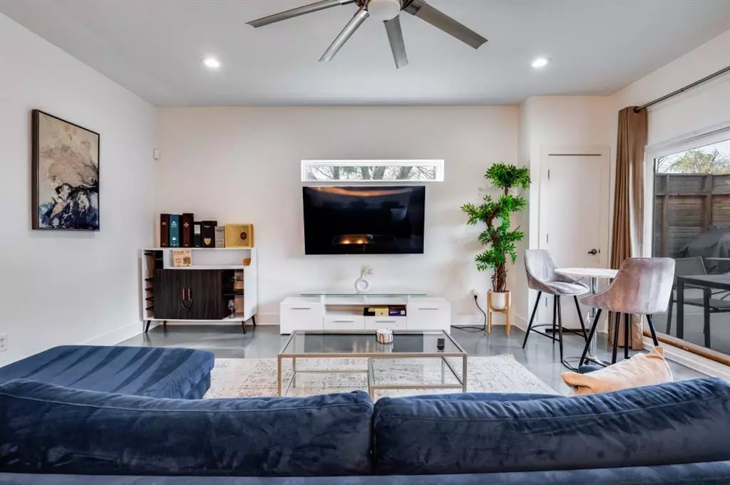 Dallas, TX 75246,130 S Cisco Street