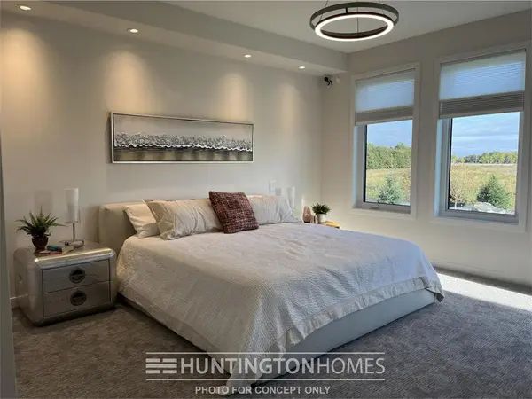 34 Moffitt Bay, Headingley, MB R4H 0E3