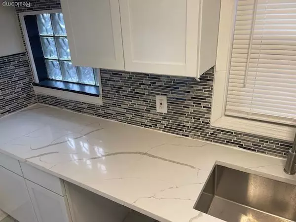 Detroit, MI 48235,20157 CHEYENNE ST