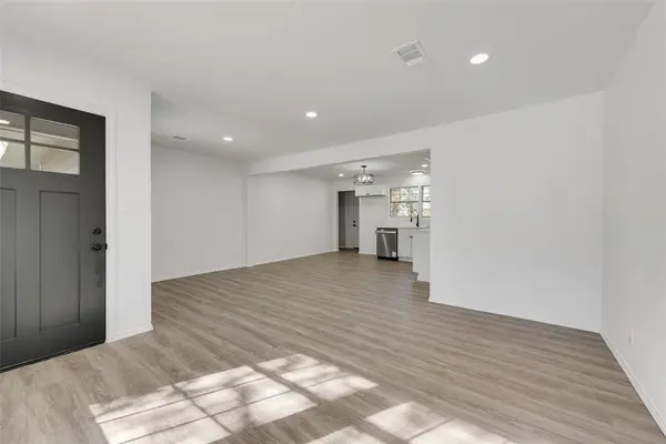 Fort Worth, TX 76105,4249 Crenshaw Avenue