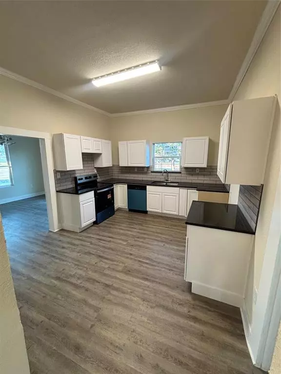 Lancaster, TX 75146,428 N State Street