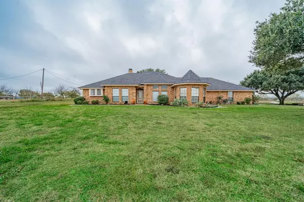 Kaufman, TX 75142,5612 E State Highway 243