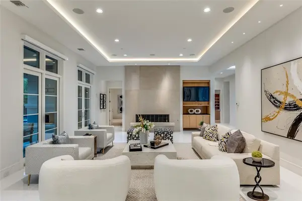 Dallas, TX 75209,4326 Pomona Road