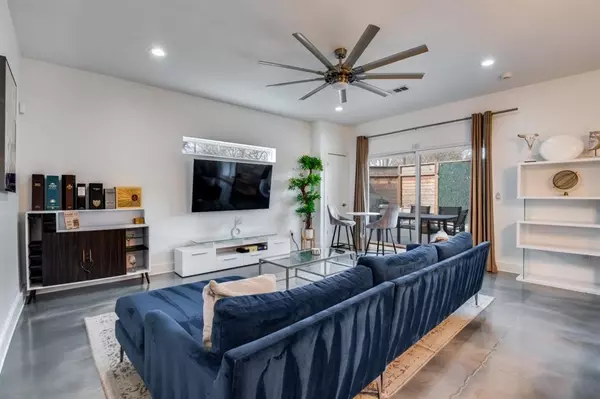 Dallas, TX 75246,130 S Cisco Street