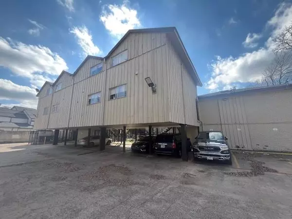 Dallas, TX 75209,5000 Bowser Avenue #213