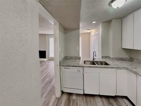 Fort Worth, TX 76112,5534 Boca Raton Boulevard #292