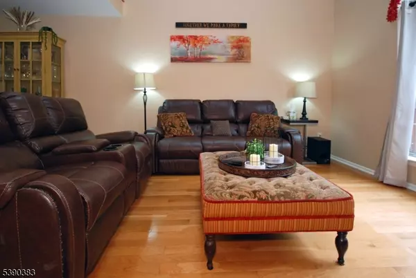 Branchburg Twp., NJ 08876,16 Iroquois Trl