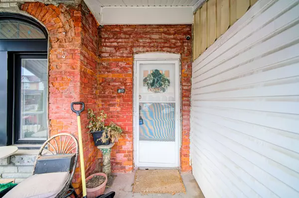 Toronto W03, ON M6N 2Y2,80 Uxbridge AVE