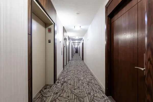 Mississauga, ON L5B 0K6,339 Rathburn RD #2118