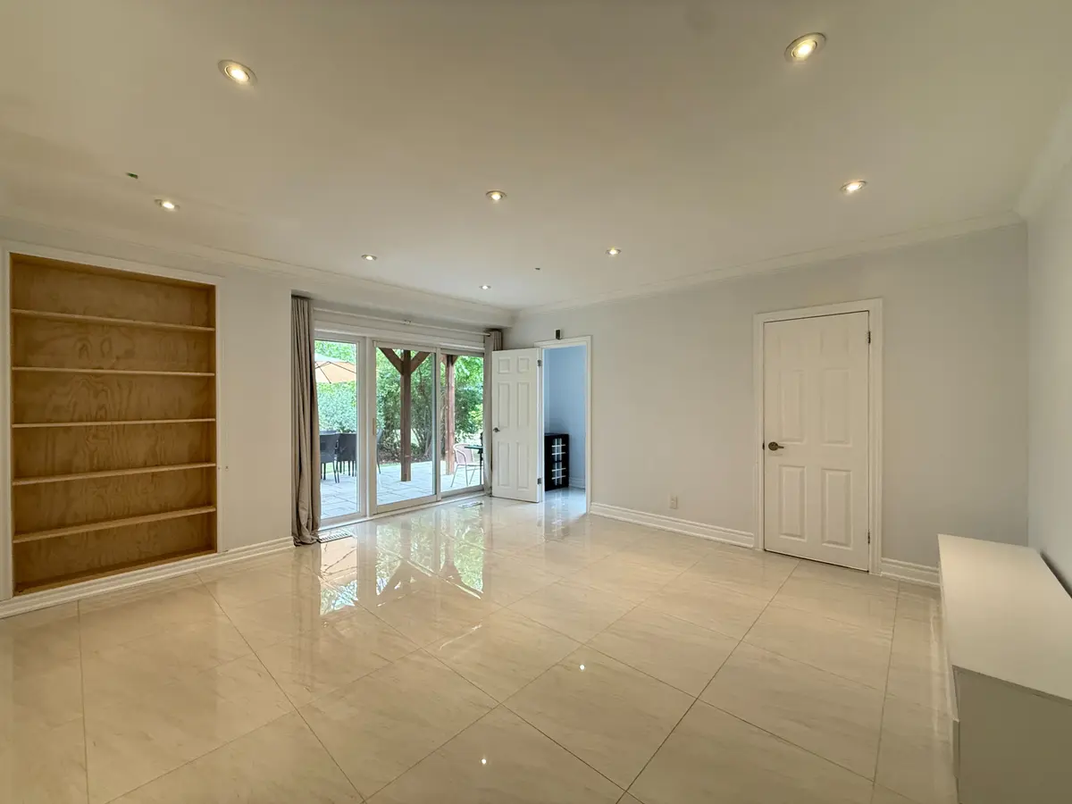 Toronto C15, ON M2J 2N6,3 Alamosa DR #Basement