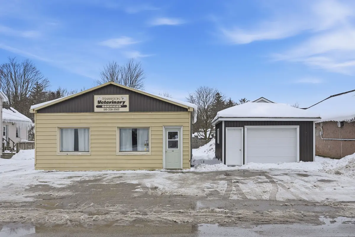 Minto, ON N0G 1Z0,10 Queen ST N