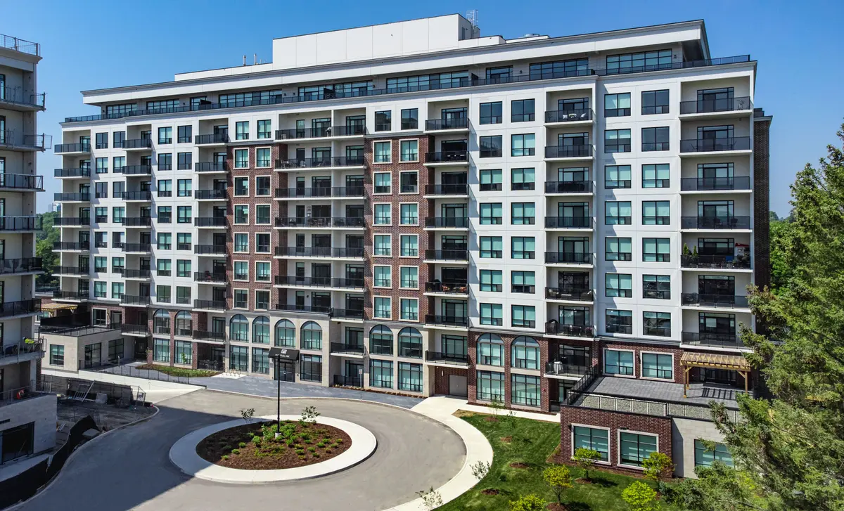 London North, ON N6G 0N8,460 CALLAWAY RD #708