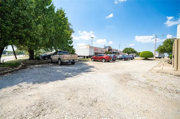 Desoto, TX 75115,701 N Hampton Road