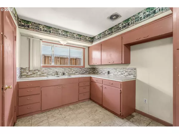 Milwaukie, OR 97222,9404 SE 42ND AVE