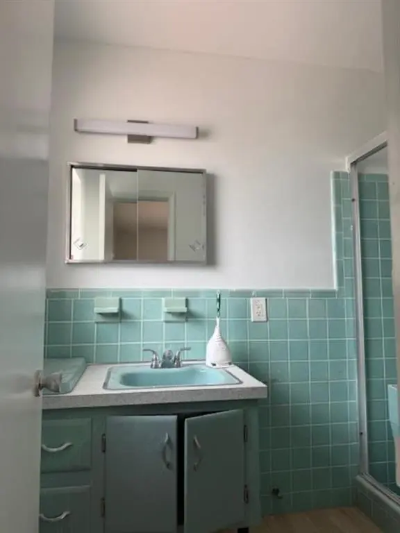 Hollywood, FL 33021,3807 Garfield St