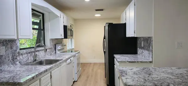 Cooper City, FL 33328,10188 SW 53rd Court