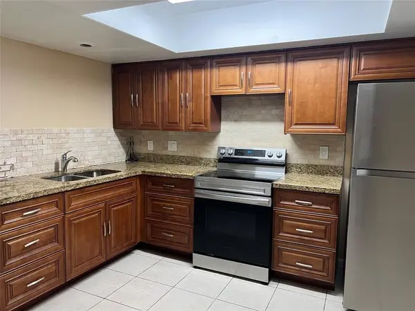 426 SE 13th Dr, Deerfield Beach, FL 33441