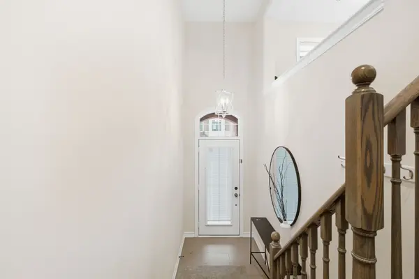 Markham, ON L6C 0Z1,9 Isabella Peach DR