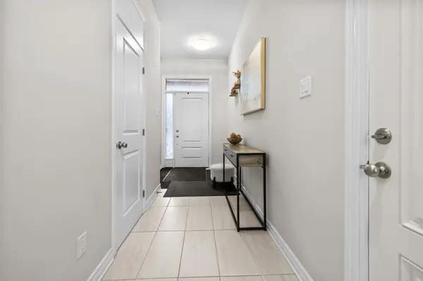 Blossom Park - Airport And Area, ON K1T 0S5,103 Nepeta CRES