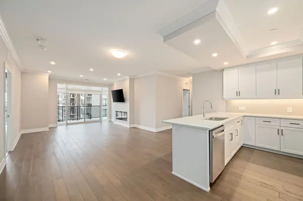 London North, ON N6G 0N8,460 CALLAWAY RD #708