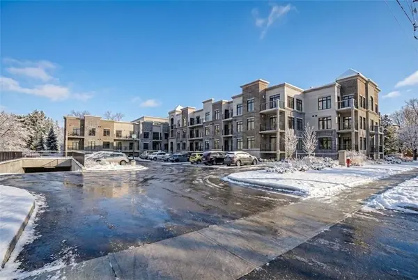 153 Wilson ST W #307, Hamilton, ON L9G 1N4