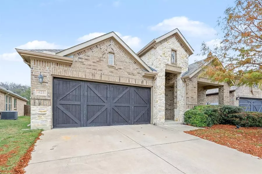 421 Bentley Drive, Midlothian, TX 76065