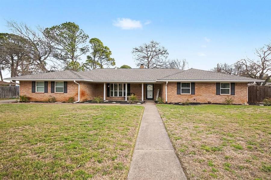 1603 Miller Court, Pantego, TX 76013