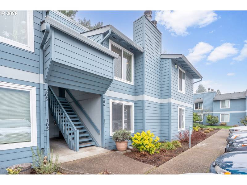 2330 SE BROOKWOOD AVE #206, Hillsboro, OR 97123