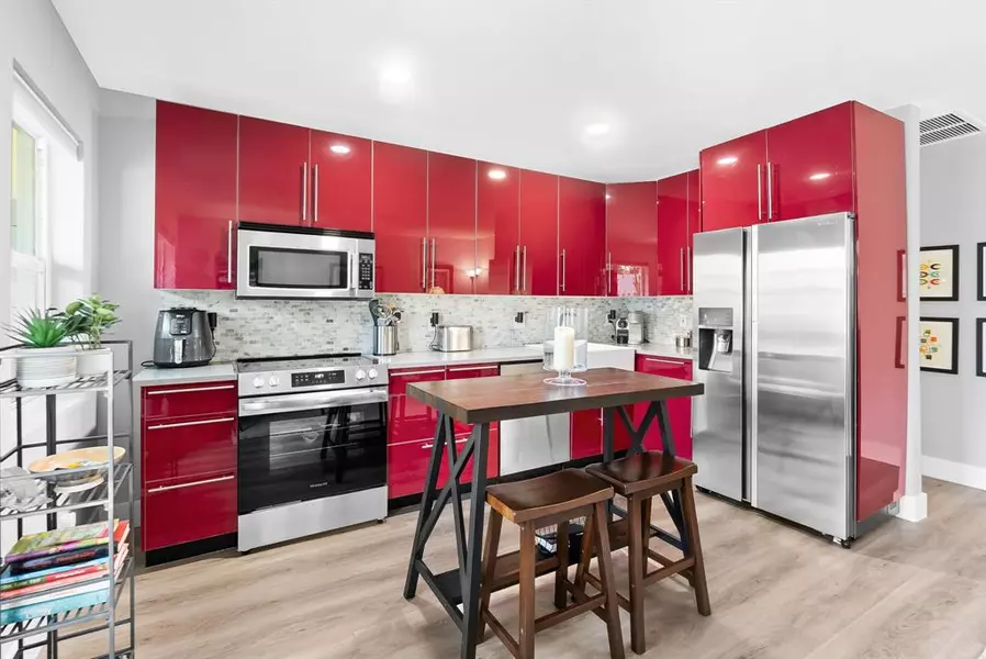 1200 NE 17th Ct #3, Fort Lauderdale, FL 33305