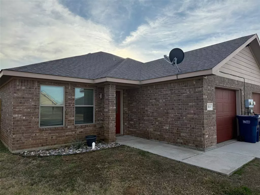 Gunter, TX 75058,511 Wood Drive