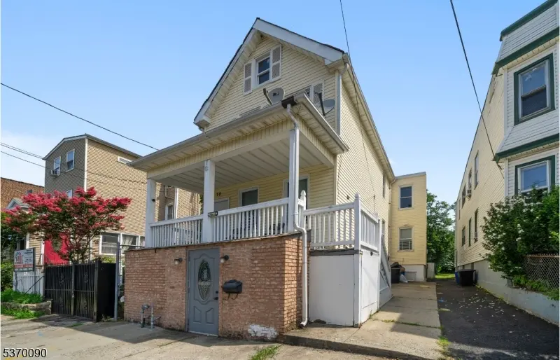 Irvington Twp., NJ 07111,70 Welland Ave