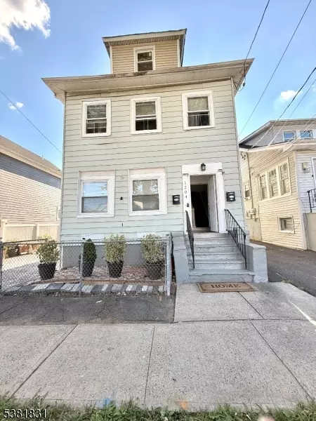 Roselle Boro, NJ 07203,1204 Warren St