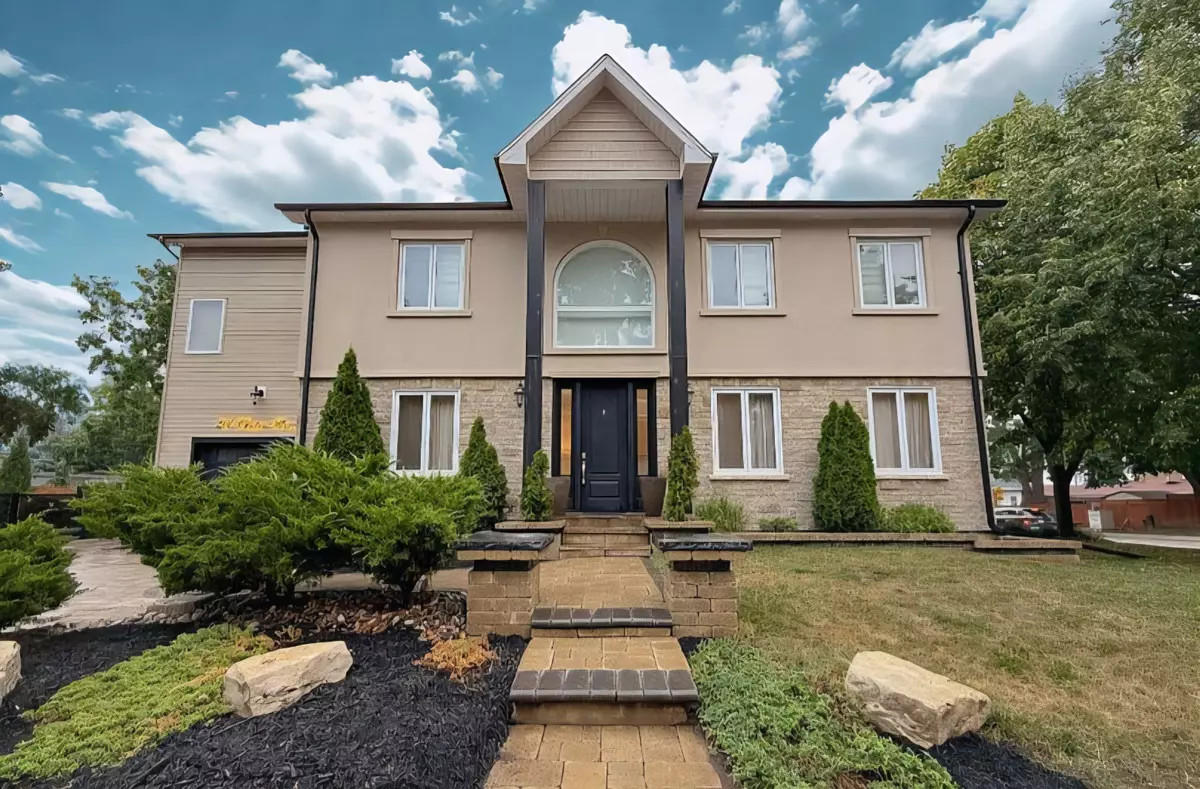 Whitby, ON L1N 4S9,201 Centre ST N