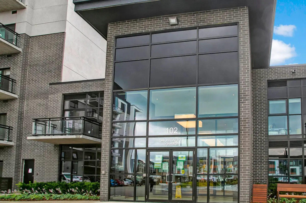 Oakville, ON L6H 0X2,102 Grovewood Common #603