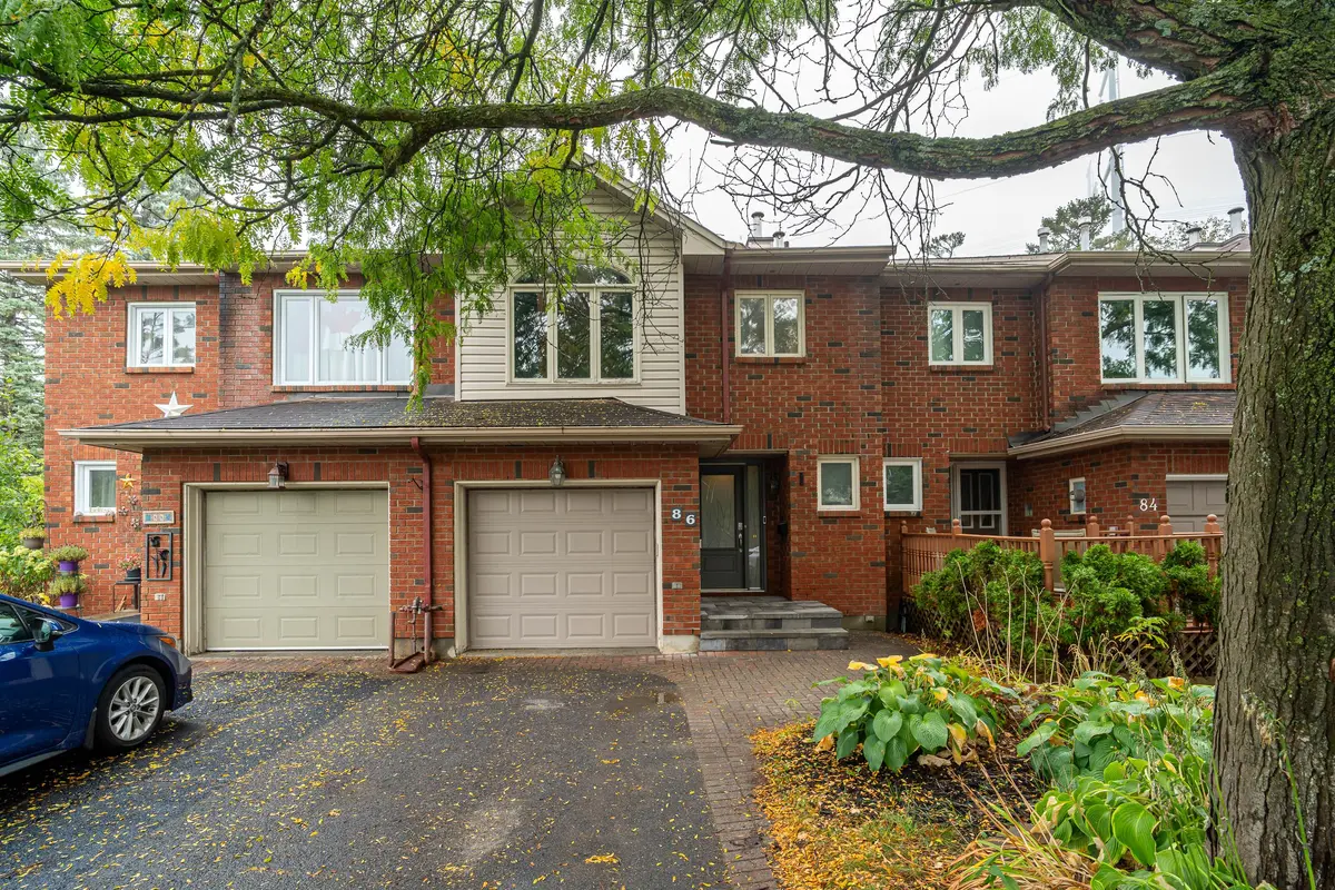Kanata, ON K2M 2H9,86 Furlong CRES