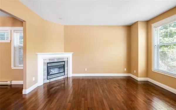 Victoria, BC V8V 1R4,257 Michigan St