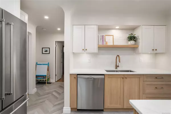 Saanich, BC V8Z 2H7,610 Baker St