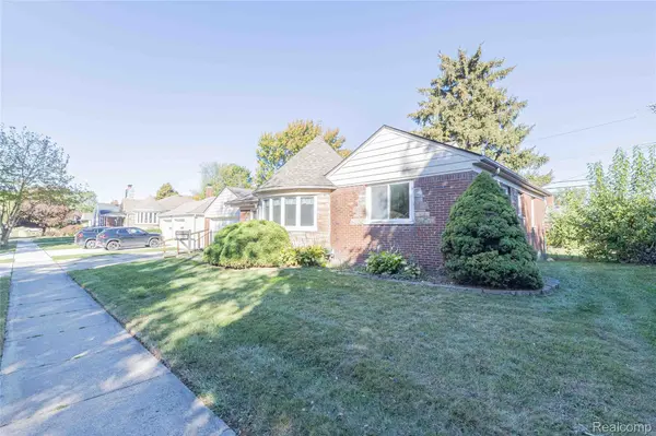 Roseville, MI 48066,18001 Elizabeth ST