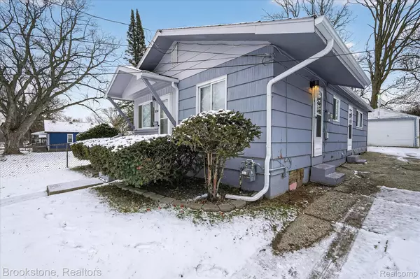 Flint, MI 48505,1034 E Alma AVE