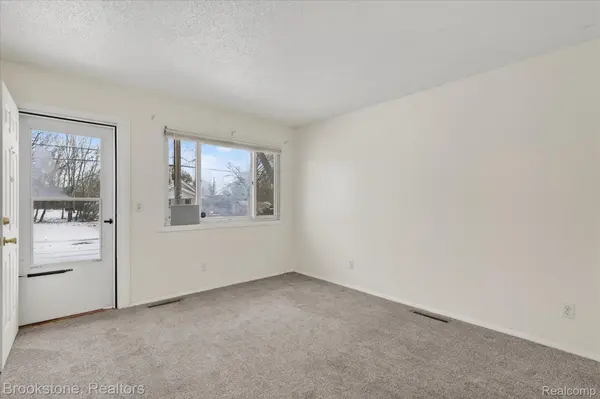 Flint, MI 48505,1034 E Alma AVE