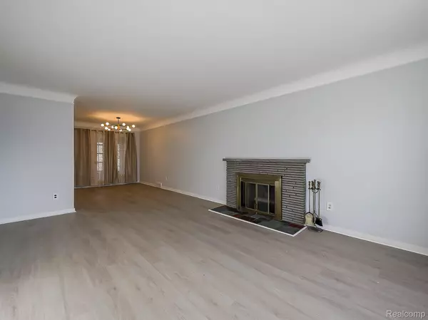 St. Clair Shores, MI 48080,20007 Chalon ST