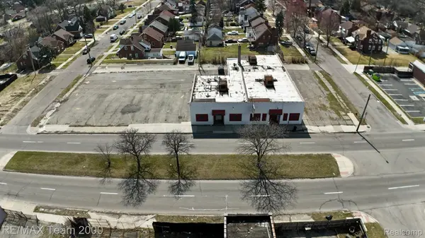 Detroit, MI 48204,10435 JOY RD