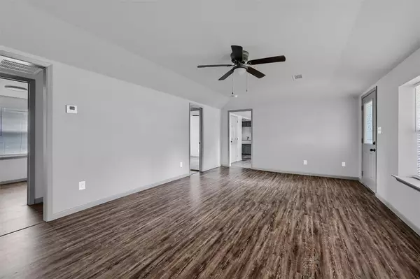 Collinsville, TX 76233,312 Hackney Street