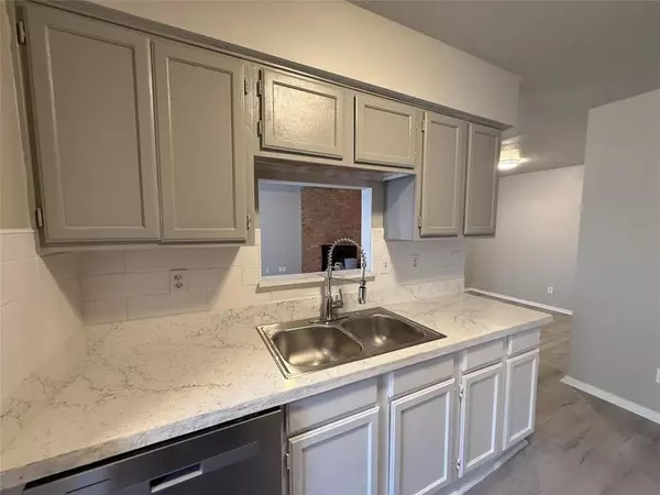 Lancaster, TX 75134,1435 N Bluegrove Road