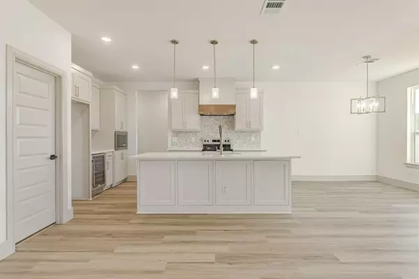 Granbury, TX 76048,5812 Belaire Circle