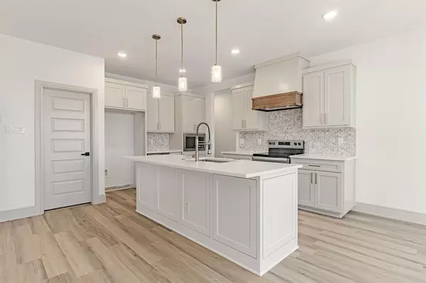 Granbury, TX 76048,5812 Belaire Circle