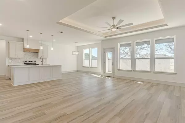 Granbury, TX 76048,5812 Belaire Circle