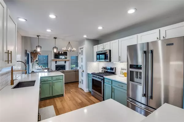 Carrollton, TX 75010,2037 Espinosa Drive